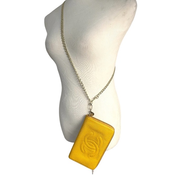 AUTHENTIC CHANEL 🔥CAVIAR LEATHER ZIP AROUND OVERSIZED WALLET ON A CHAIN - Picture 2 of 14